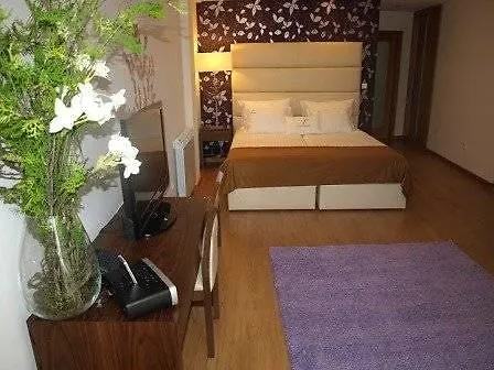 Lejlighedshotel Vitoria Village 4*