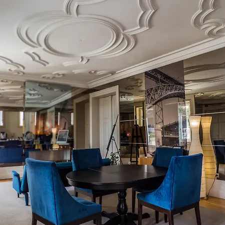Aparthotel Vitoria Village 4*